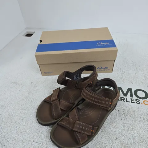 CLARKS WESLEY SHORE LEATHER SANDALS – BROWN, MEN’S UK 9 (EU 43) – BOXED