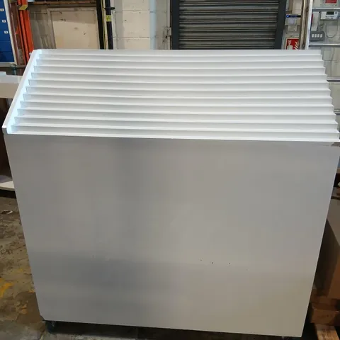 GLOSS WHITE TIER DISPLAY STAND- THREE PARTS