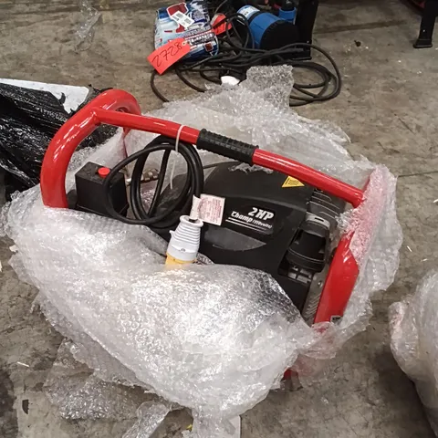 CLARKE CHAMP 7.6CFM 2.4 LITRE 2HP AIR COMPRESSOR (110V)