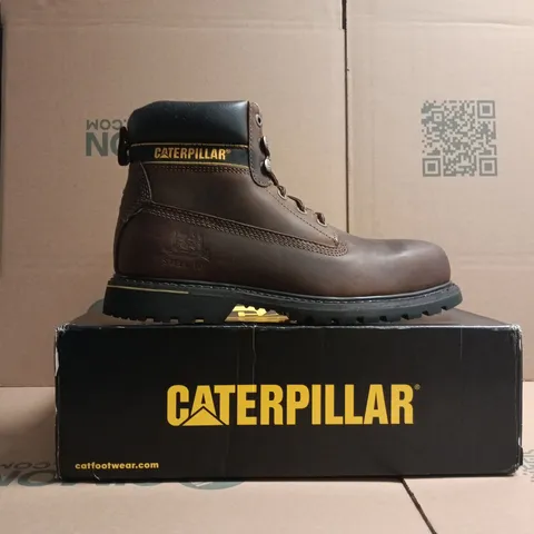 BOXED PAIR OF CATERPILLAR HOLTON STEEL TOE SAFETY BOOTS IN BROWN SIZE UK 10