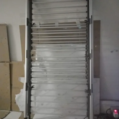 3 TIER HEATED AIRER - CHROME (COLLECTION ONLY)