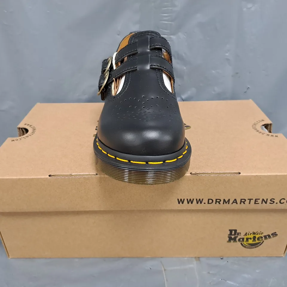 BOXED PAIR OF DR MARTENS 8065 MARY JANE SHOES IN BLACK SIZE UK 6