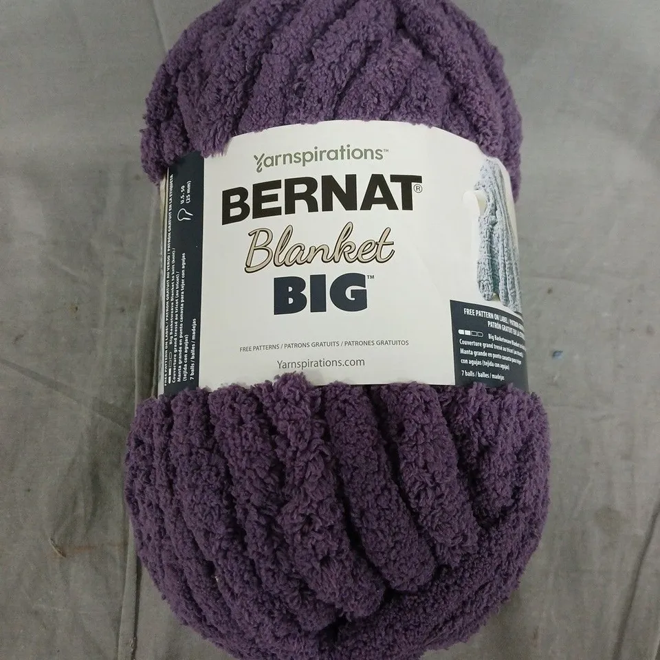 BERNAT BLANKET BIG YARN SKEIN – PURPLE