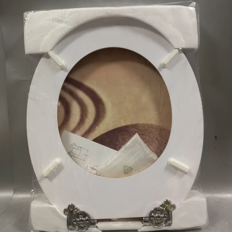 BOXED H095 PATTERNED TOILET SEAT 