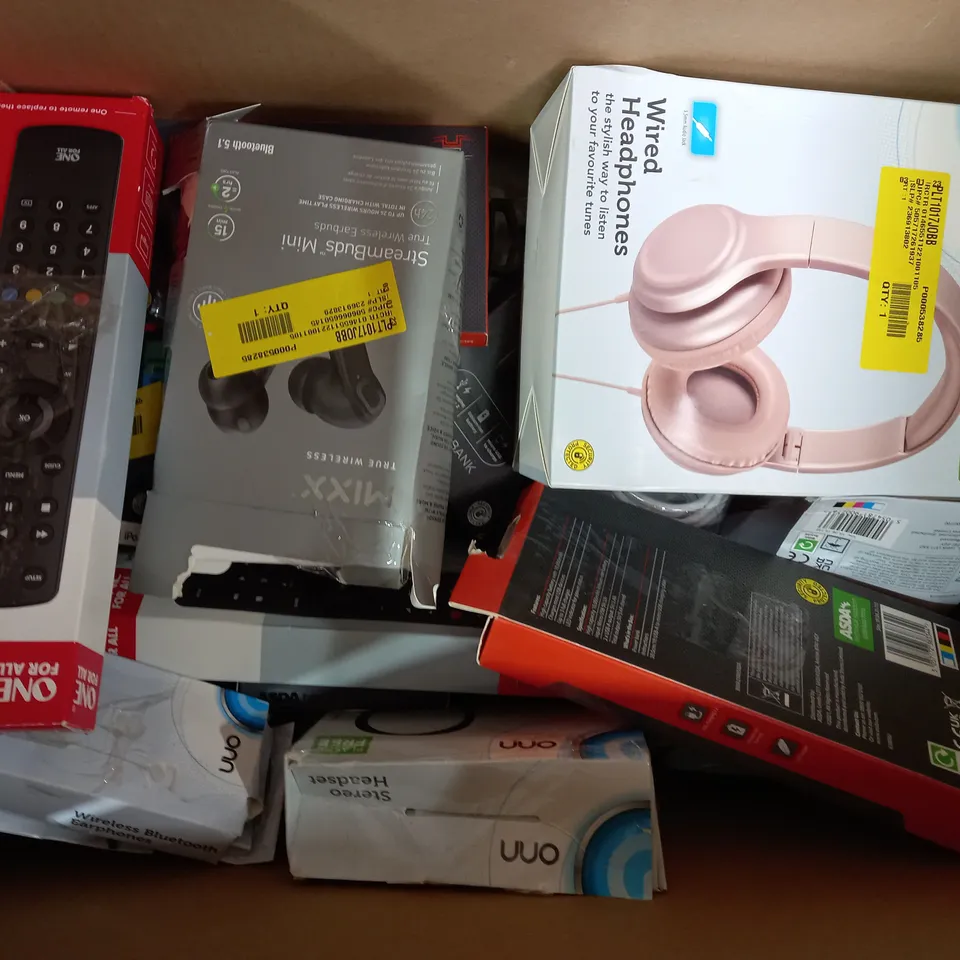 BOX OF APPROXIMATELY 20 ASSORTED ELECTRICAL ITEMS TO INCLUDE ASDA TECH MICRO USB TO USB-A CABLE, BLACKWEB WIRELESS MOUSE AND PHONE CHARGING MAT, ONN TRUE WIRELESS EARBUDS, ETC