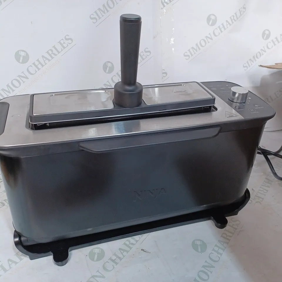 NINJA 2-IN-1 TOASTER & GRILL ST100UK
