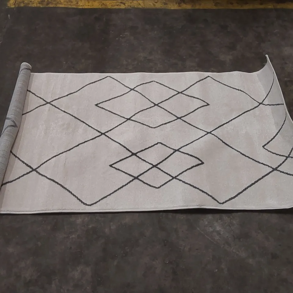 BRAND NEW PACO HOME HARAL AREA RUG - WHITE // SIZE: 80 X 150cm