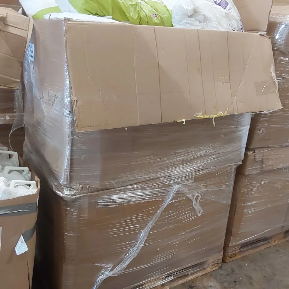 PALLET CONTAINING A VERY LARGE QUANTITY OF ASSORTED PILLOWS AND RELATED BEDDING/COMFORT PRODUCTS ECT