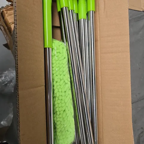 BOX OF 18 EXTENDABLE WINDOW CLEANING KITS