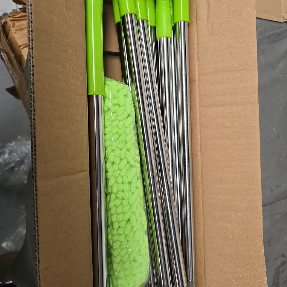 BOX OF 18 EXTENDABLE WINDOW CLEANING KITS