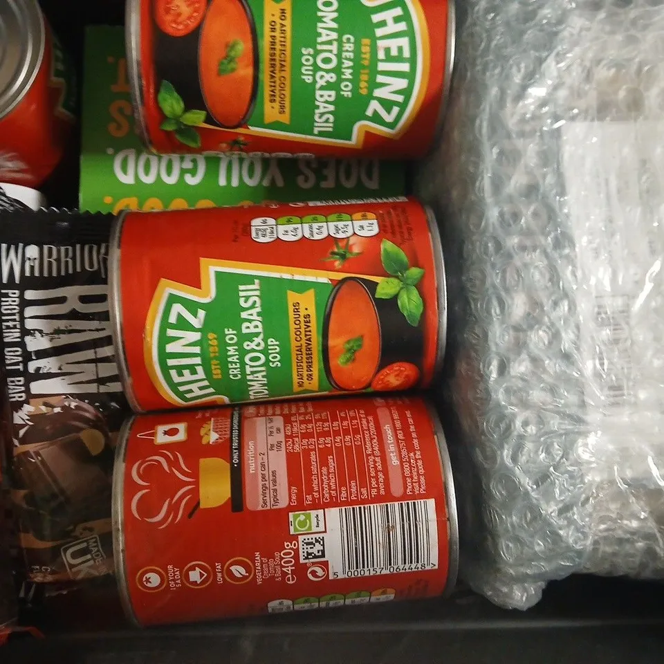 APPROXIMATELY 10 ASSORTED FOOD AND DRINK ITEMS TO INCLUDE HEINZ, TOFU, ETC