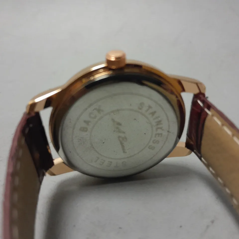 LA BANUS CHRONOGRAPH MOVEMENT LEATHER STRAP WRISTWATCH 