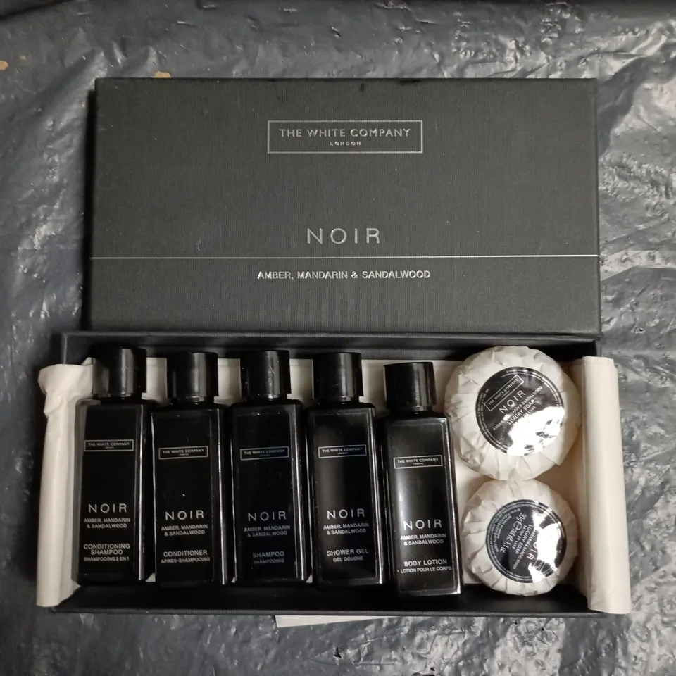 THE WHITE COMPANY NOIR AMBER, MANDARIN & SANDALWOOD BATH & BODY GIFT SET 