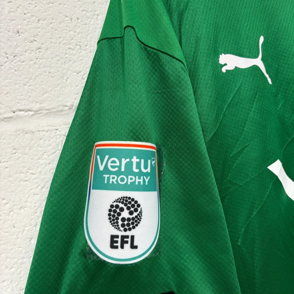STOCKPORT COUNTY F.C VERTU CUP MATCH WORN THIRD KIT IN GREEN - UK XL / TYLER ONYANGO #24