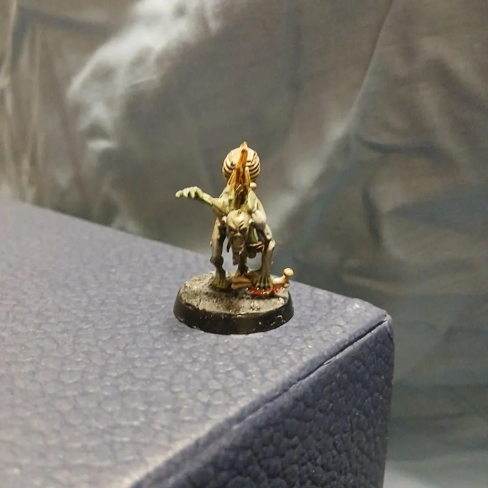 APPROXIMATELY 40 ASSORTED CRYPT GHOUL WARHAMMER FIGURES