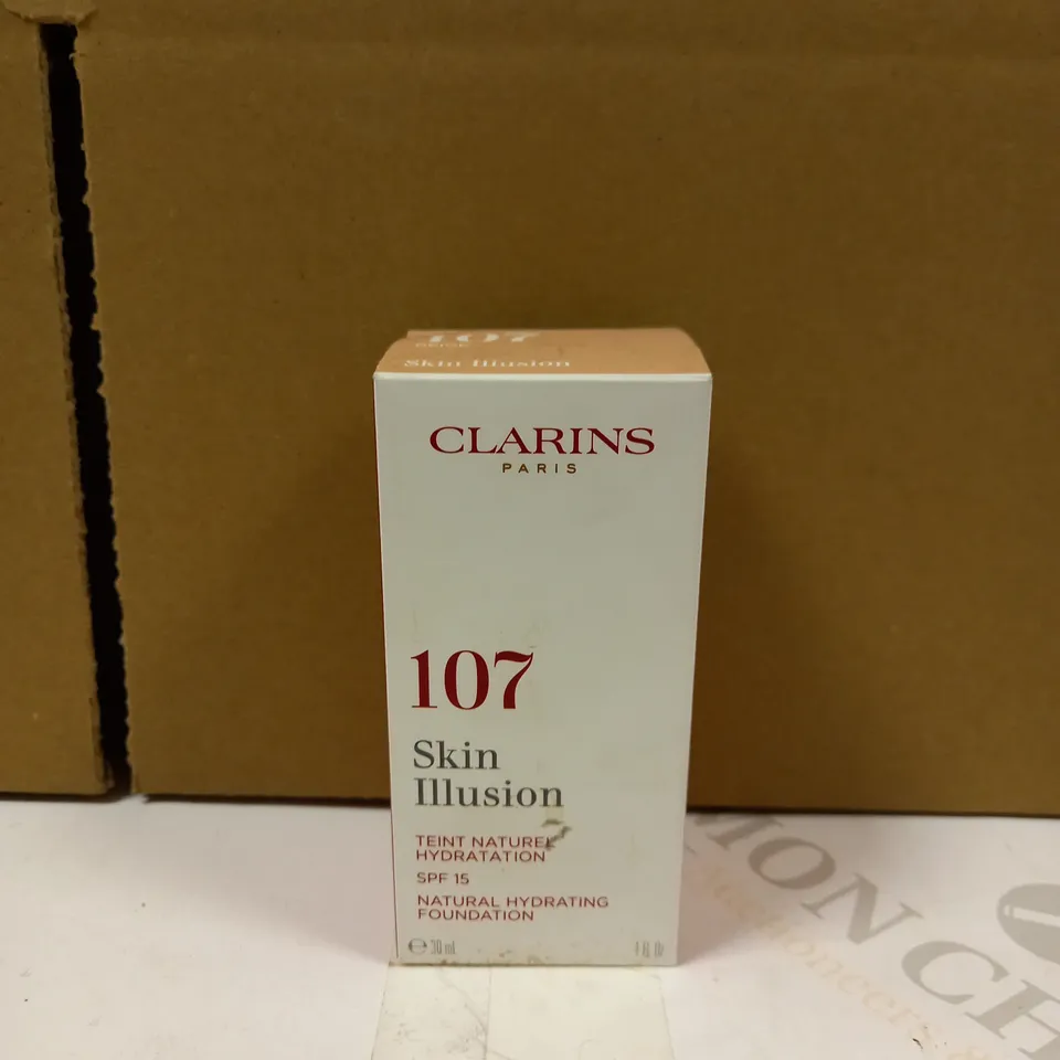 CLARINS 107 SKIN ILLUSION