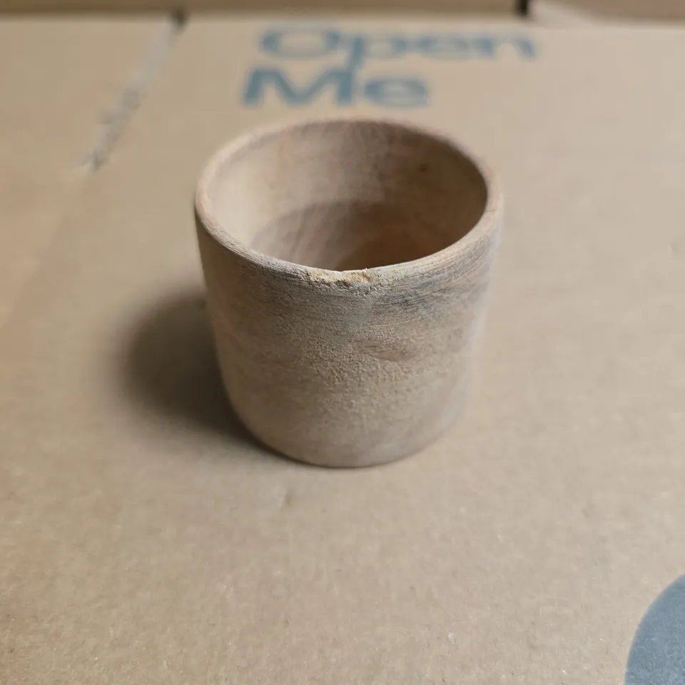 APPROXIMATELY 20 IB DENMARK MINI WOODEN POTS 