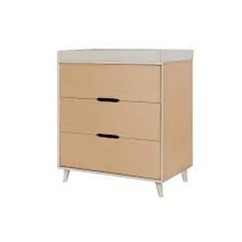 BOXED TUTTI BAMBINI FIKA CHEST CHANGER - LIGHT OAK AND WHITE SAND FINISH (2 BOXES)