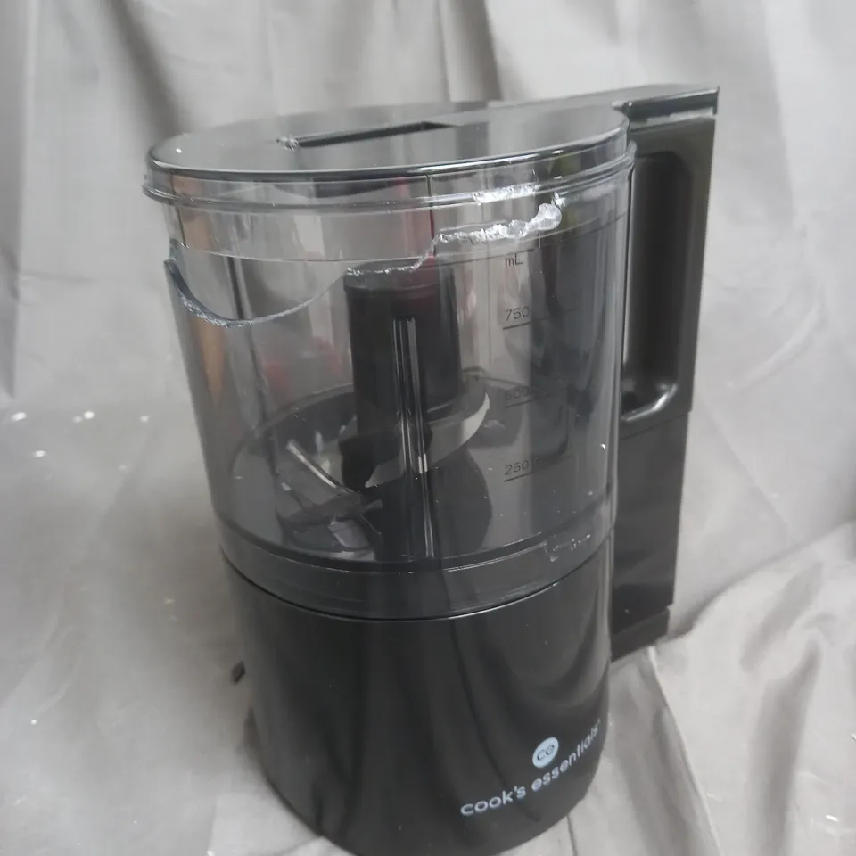 BOXED COOK'S ESSENTIALS FOOD CHOPPER