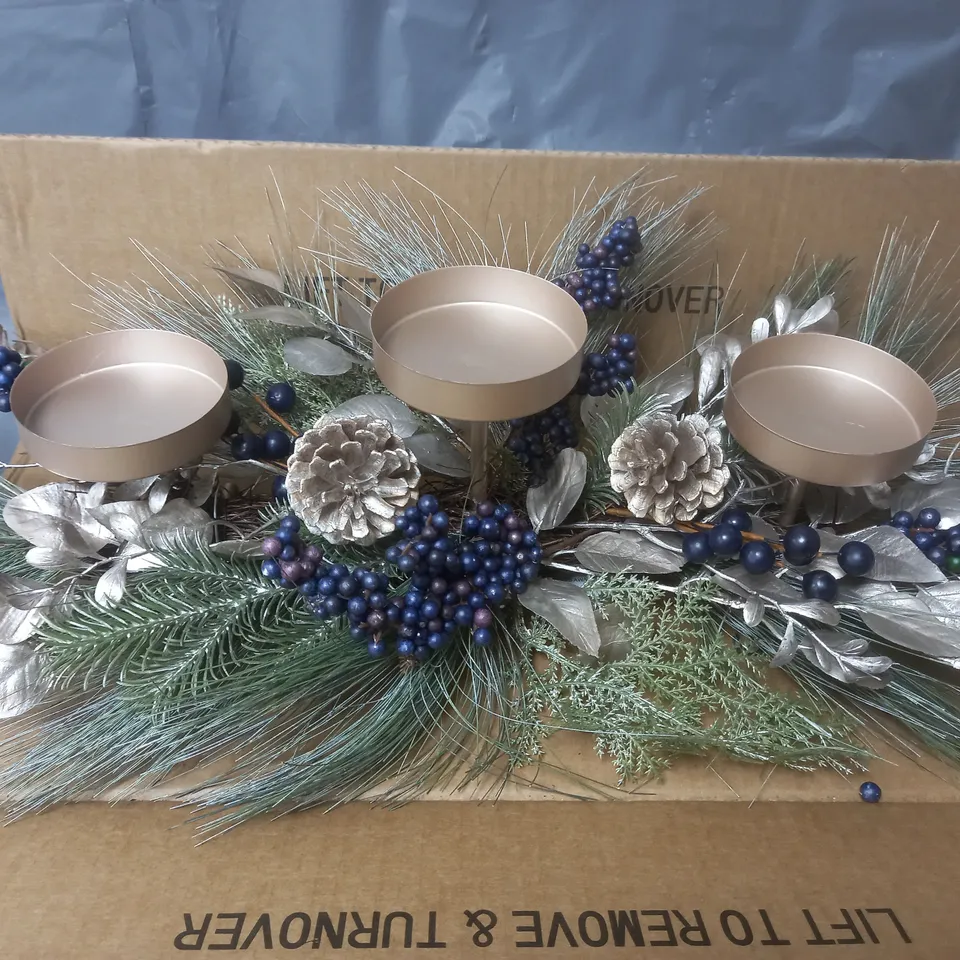 BLUEBERRY DECORATIVE CANDLE HOLDER