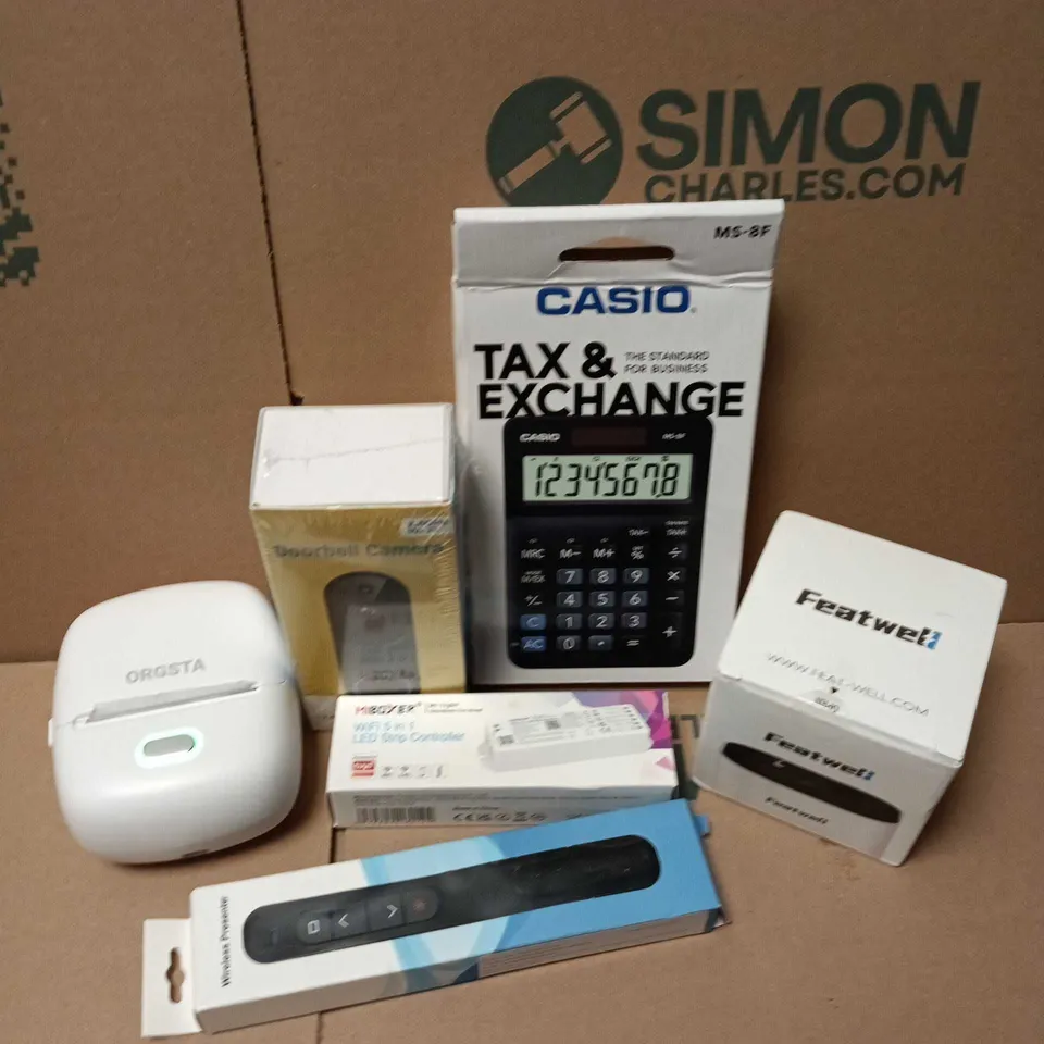 APPROXIMATELY 12 ASSORTED ELECTRICAL ITEMS TO INCLUDE CASIO TAX & EXCHANGE CALCULATOR, DOORBELL CAMERA, FEATWELL DIFFUSER, ETC