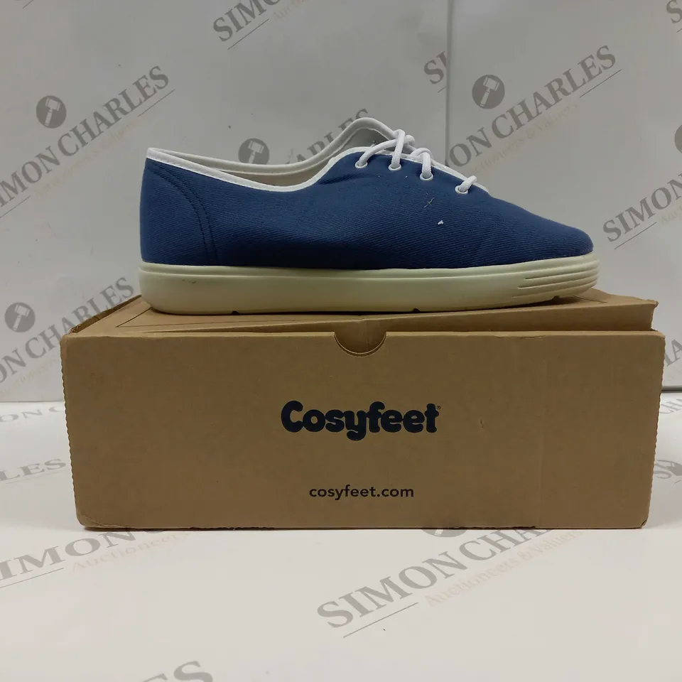 BOXED PAIR OF COSYFEET KAMA SHOES UK SIZE 6 