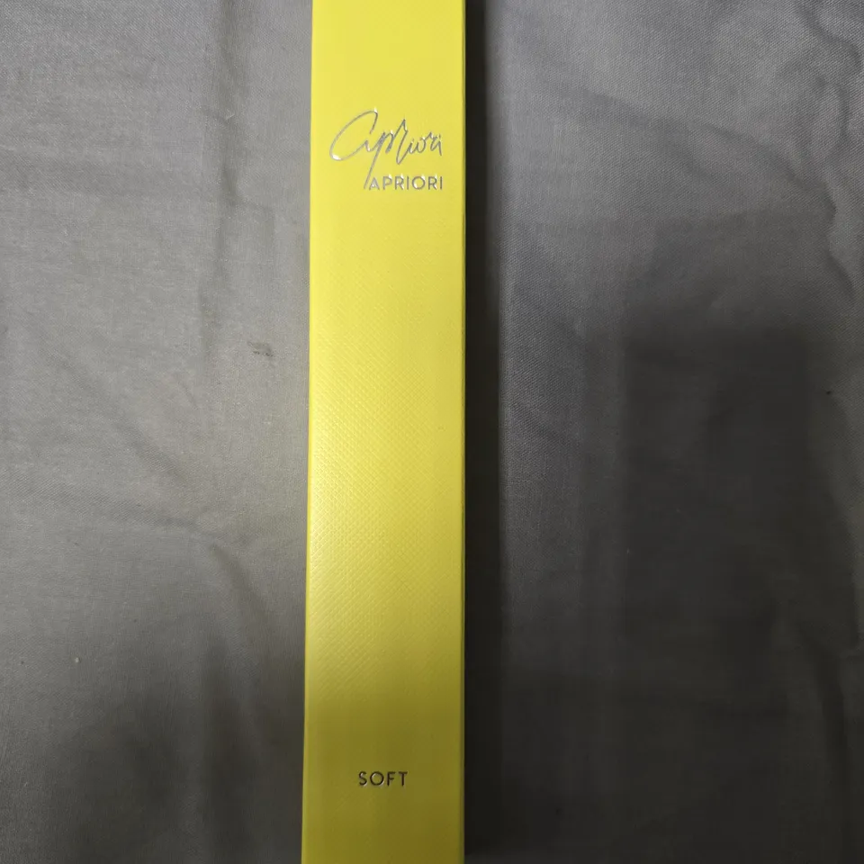 APPROXIMATELY 110 PCS APRIORI SOFT TOOTHBRUSH – SUNFLOWER YELLOW/SILVER