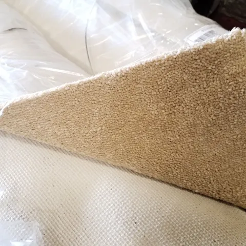 ROLL OF QUALITY EC AURA SAND DUNE CARPET APPROXIMATELY 3.1×4M