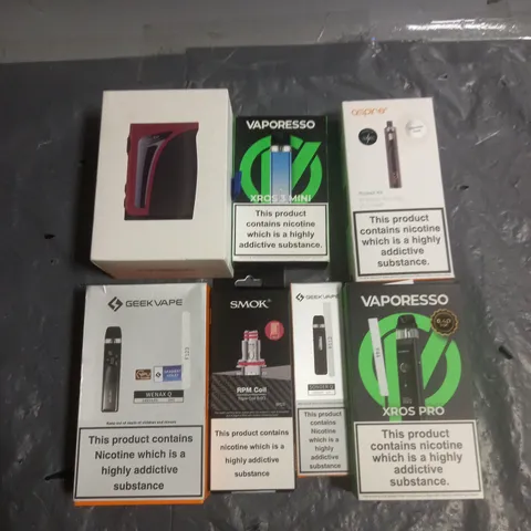 APPROXIMATELY 20 VAPES & E-CIGARETTES TO INCLUDE - ASPIRE POCKEX KIT - VAPORESSO XROS PRO - GEEKVAPE WENAX Q - ETC