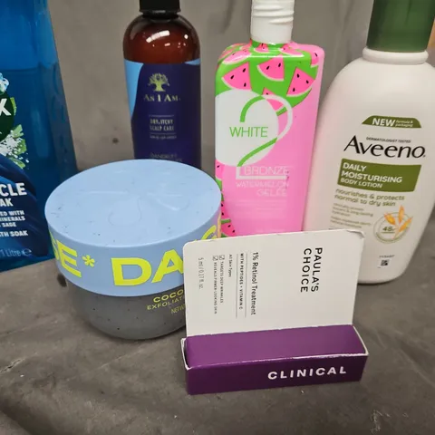 APPROXIMATEY 20 HEALTH AND BEAUTY PRODUCTS TO INCLUD - RADOX - AVEENO - WHITE 2 - AS I AM - ETC