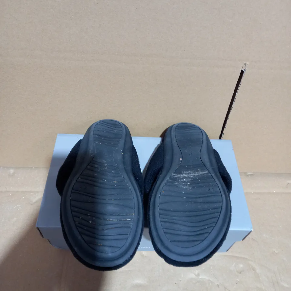 VIONIC LYDIA SLIPPERS IN BLACK UK SIZE 5.5