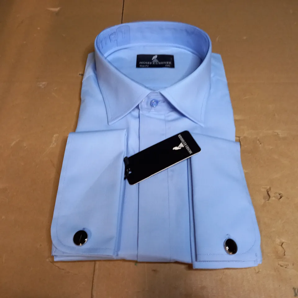 MOSES KUSHNER LOT OF 5 LONG SLEEVE SLIM FIT BUTTONED BLUE SHIRTS OF VARIOUS SIZES - 1 MEDIUM, 1 LARGE, 3 XXL