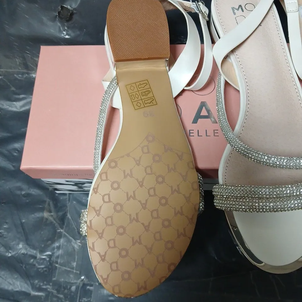 MODA IN PELLE VALINA IVORY METALLIC SANDALS – WOMEN’S, SIZE 39