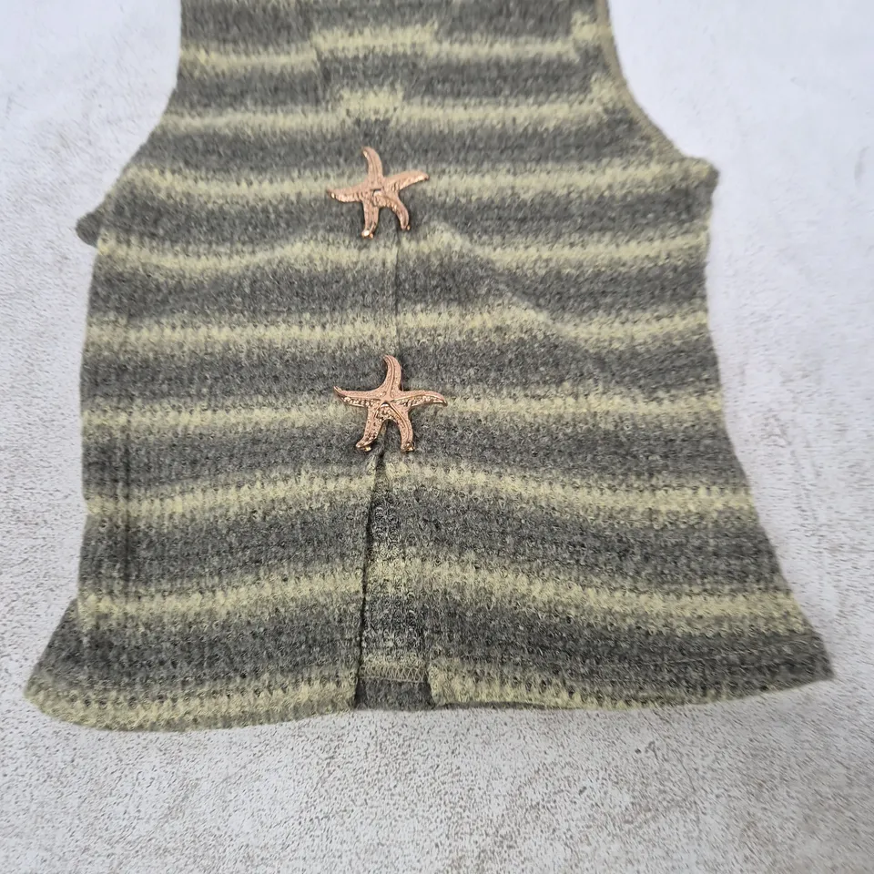 Striped knitted vest with starfish embellishments – XS