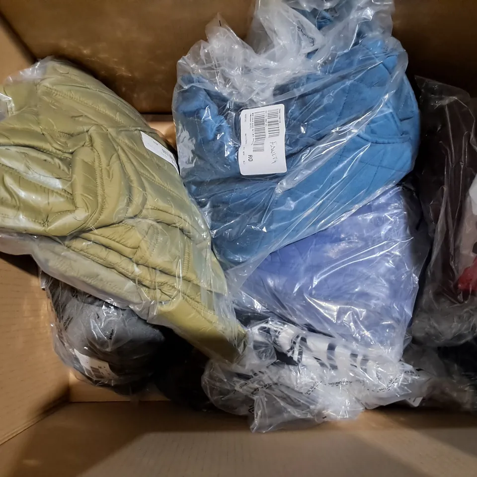 BOX OF APPROXIMATELY 10 ASSORTED CLOTHING ITEMS IN VARIOUS STYLES, COLOURS AND SIZES