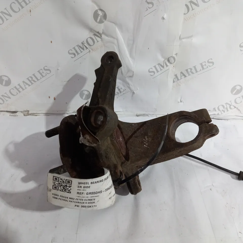 FORD FOCUS MK2 ZETEC CLIMATE WHEEL BEARING HUB FRONT PASSAGER SIDE - COLLECTION ONLY