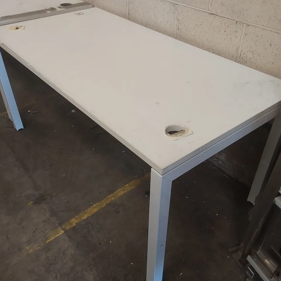 WHITE OFFICE DESK WITH INTEGRATED DRAWER