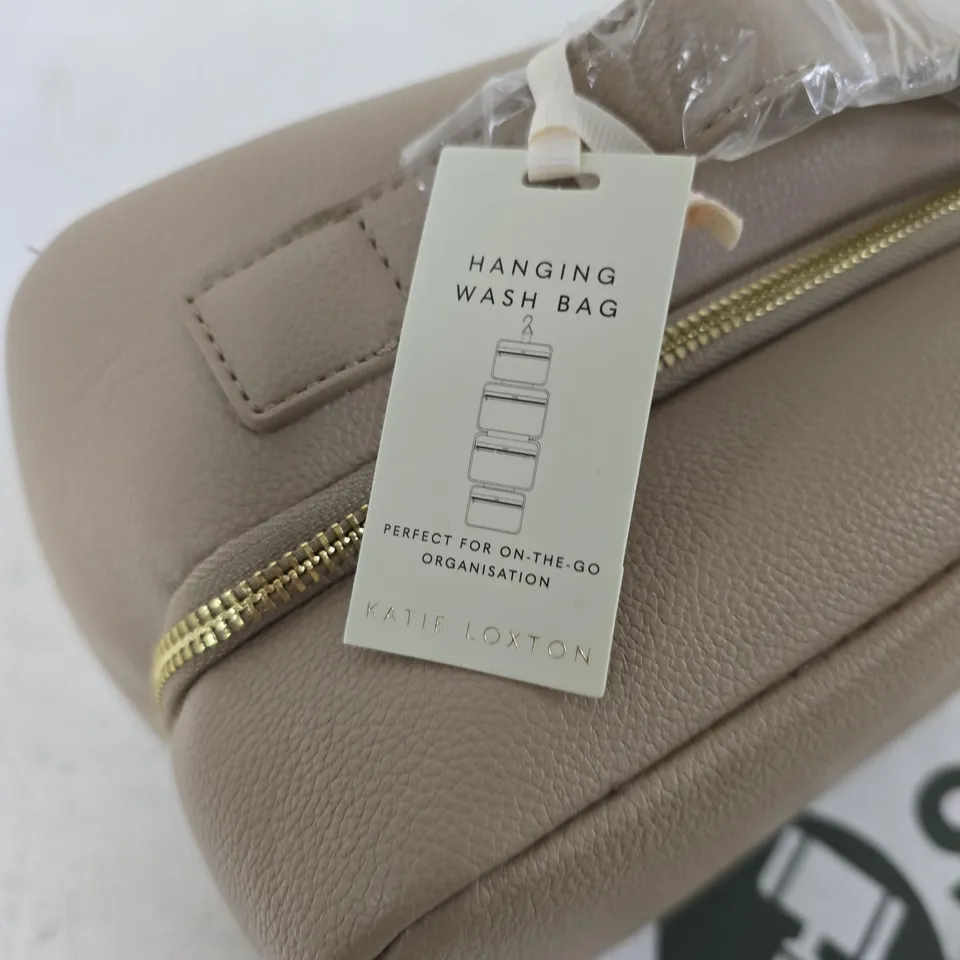 KATIE LOXTON HANGING WASH BAG – BEIGE