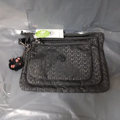 KIPILING IAKA L WRISTLET BAG TRIO IN BLACK