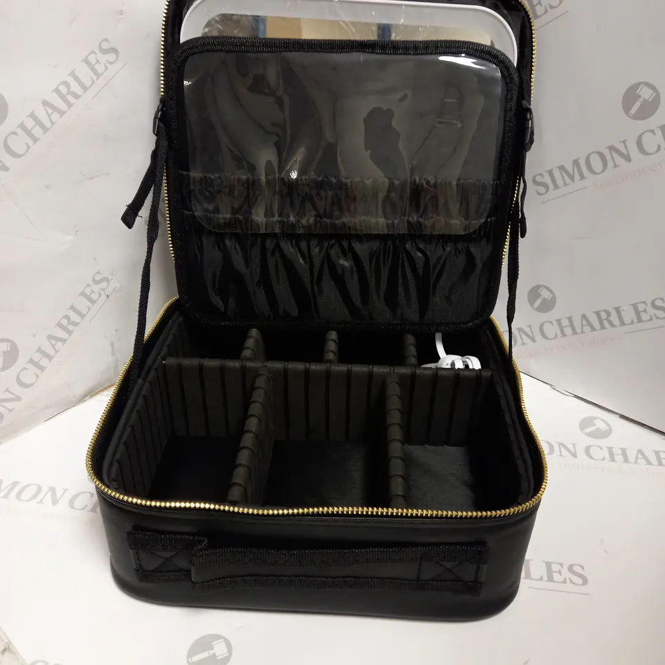 BOXED MON AMI LED FILL LIGHT MIRROR COSMETIC BAG. 