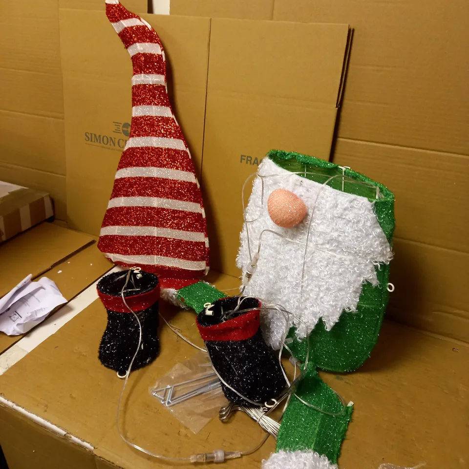 FESTIVE INDOOR OUTDOOR LARGE PRE-LIT GNOME