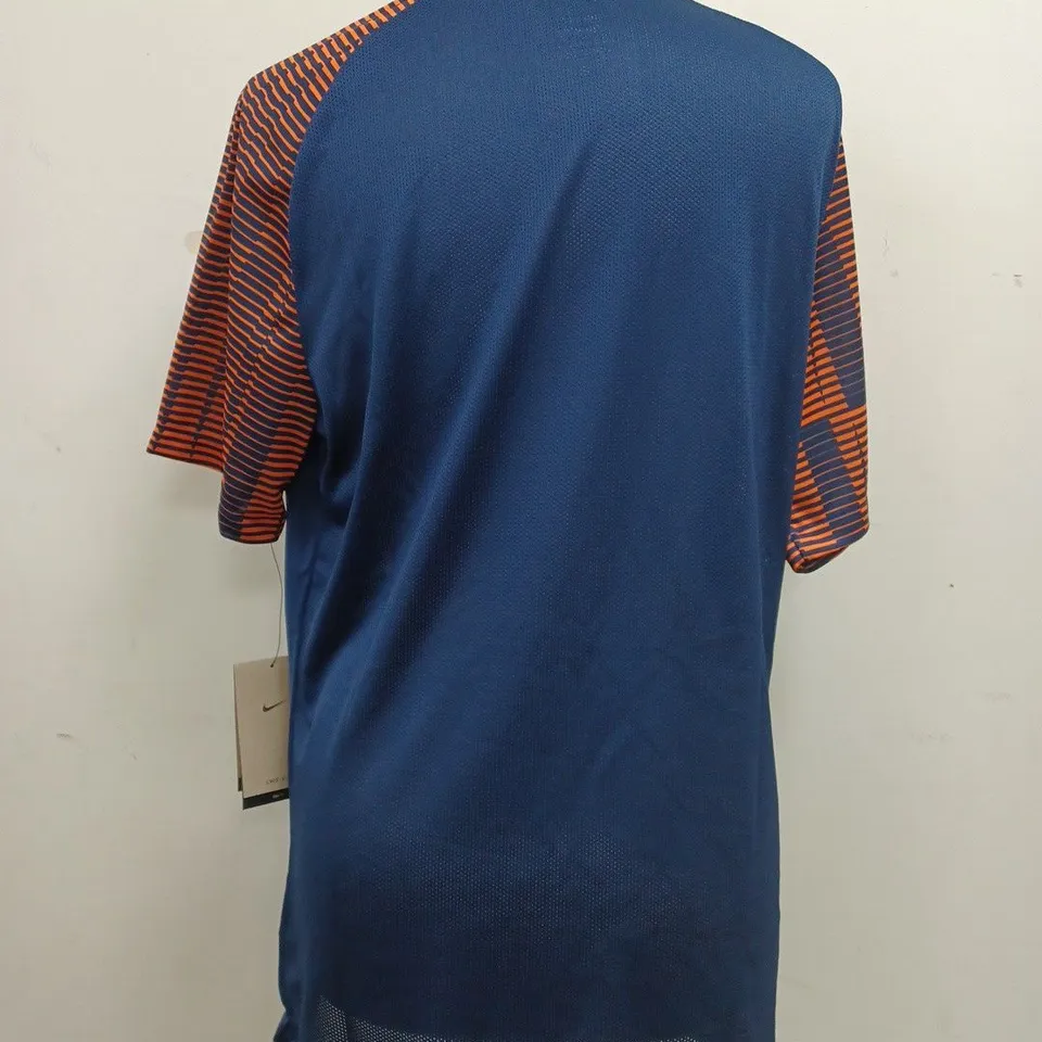 NIKE DRI-FIT MENS - SIZE LARGE 