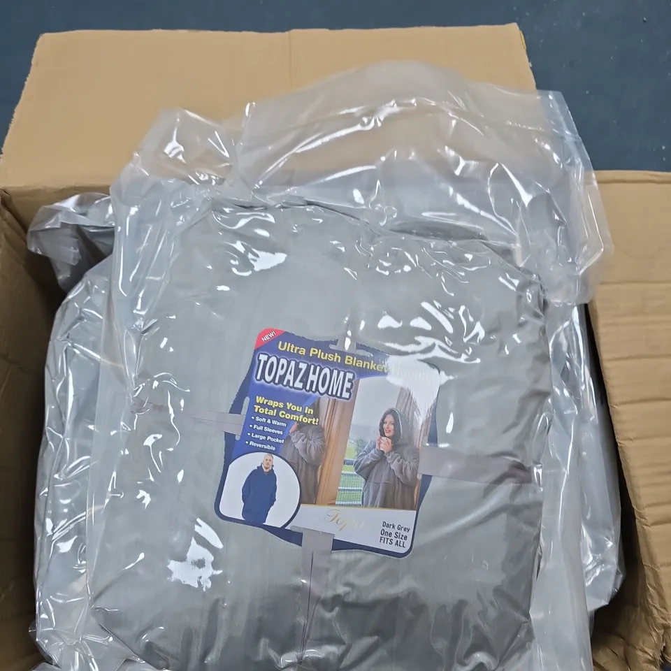 BOX OF APPROXIMATELY 10 TOPAZ HOODED BLANKETS - ONE SIZE - GREY