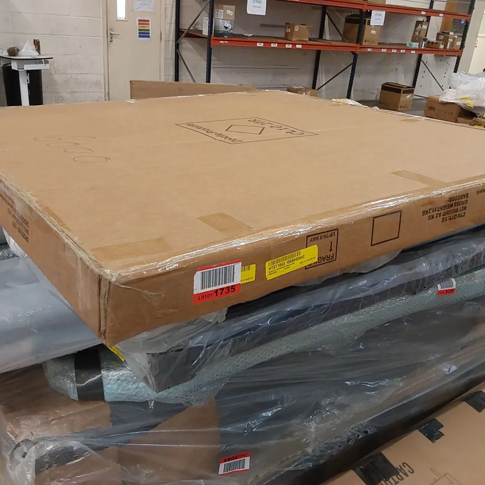 PALLET OF ASSORTED DESIGNER BEDS AND BED PARTS