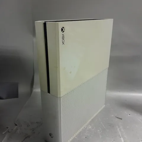 XBOX ONE CONSOLE