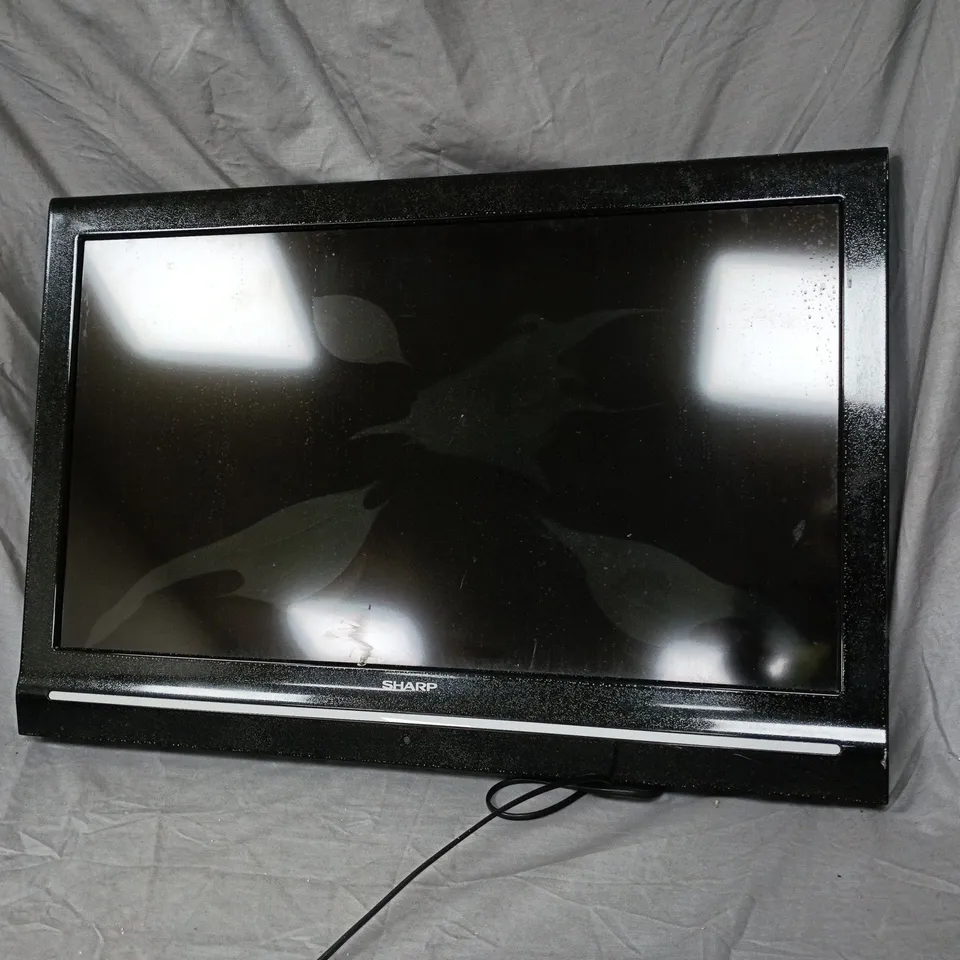 SHARP LCD COLOUR TV (LC-32D12E) - COLLECTION ONLY