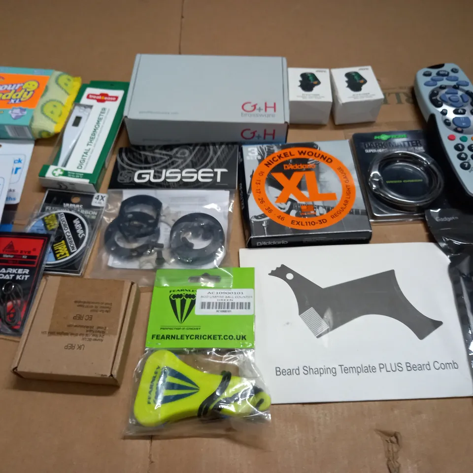 LOT OF ASSORTED HOUSEHOLD ITEMS TO INCLUDE GUITAR STRINGS, GUSSET XD 1-ER AND INCENSE STICKS