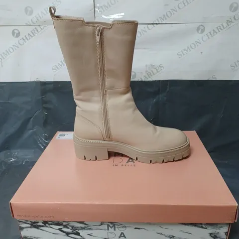 MODA IN PELLE GIELLEN LEATHER BOOTS CREAM SIZE EU 40