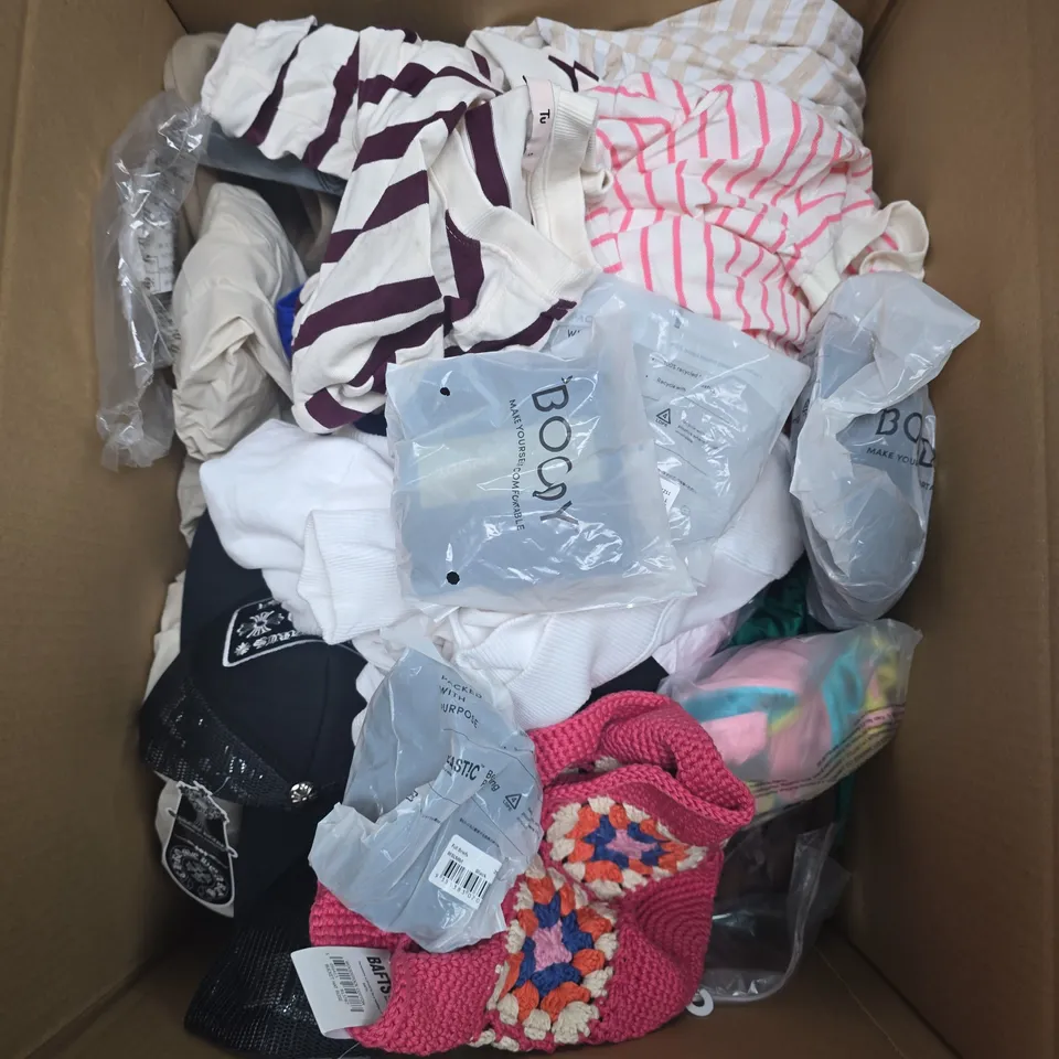 LARGE BOX OF APPROXIMATELY 25 ASSORTED CLOTHING ITEMS IN VARIOUS COLOURS, STYLES AND SIZES - COLLECTION ONLY