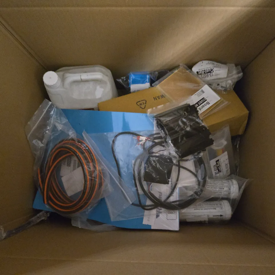 BOX OF APPROXIMATELY 10 ASSORTED ITEMS TO INCLUDE WASHABLE GLUE, SOLDERING KIT AND FLEX HOSE